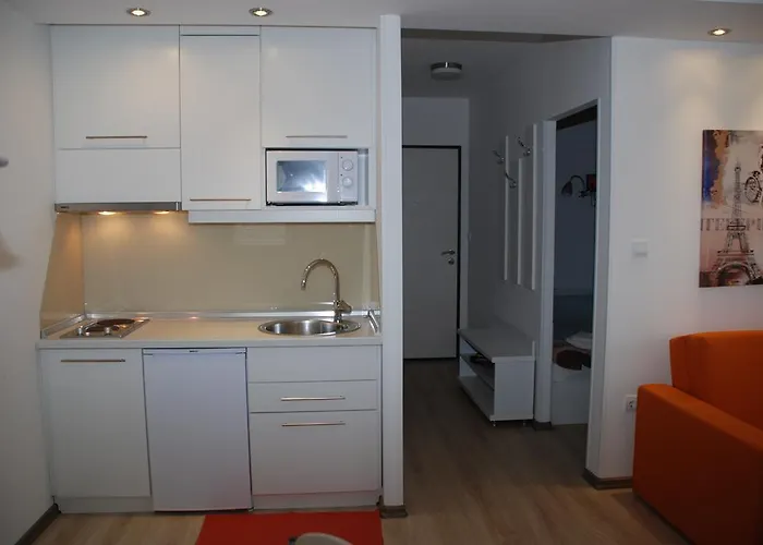 Cozy Near Latin Bridge Lejlighed